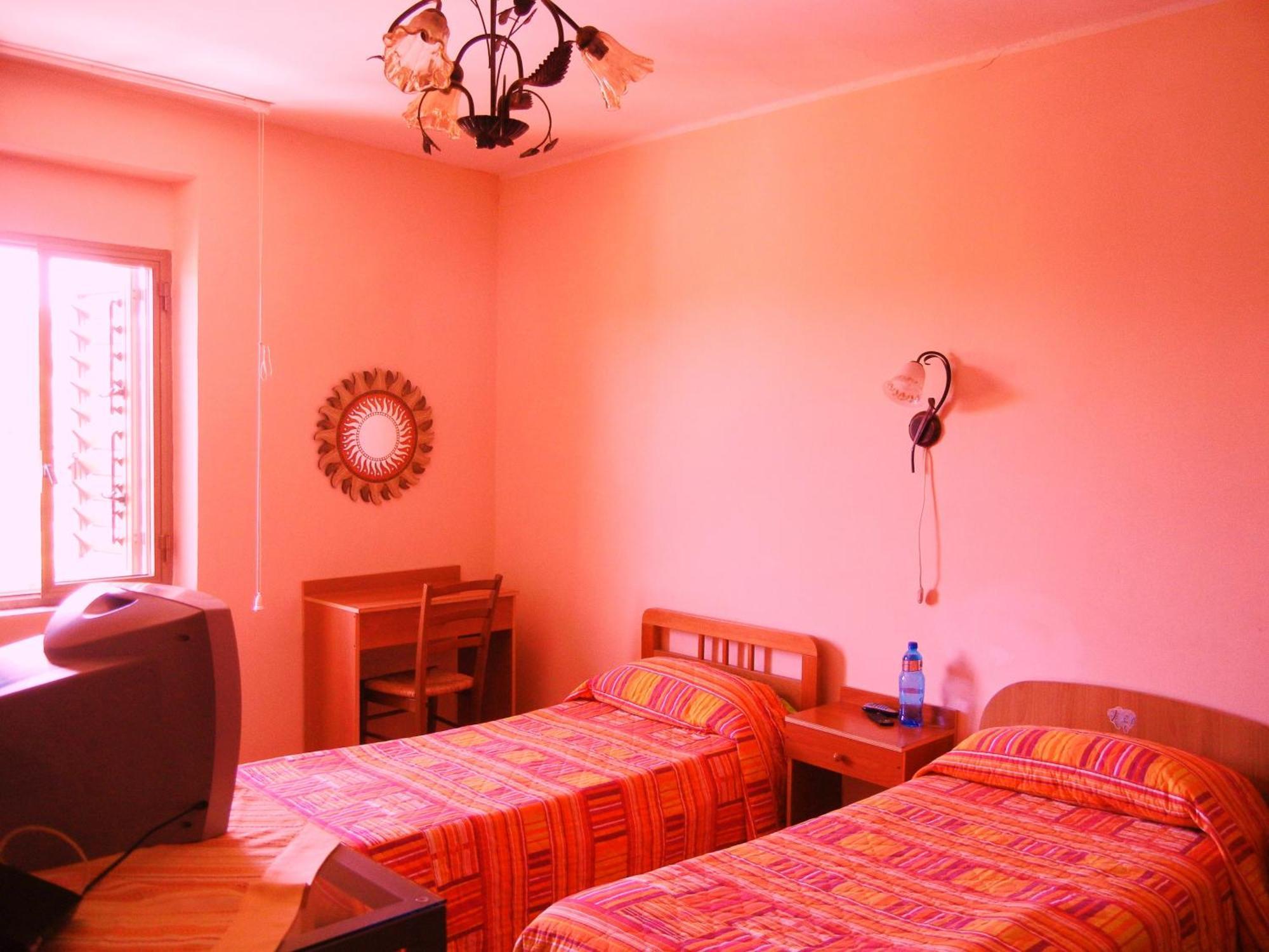 B&B La Pineta Reggio di Calabria Exterior photo